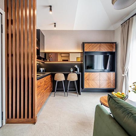 Enyana Luxury Suites Kotor Luaran gambar