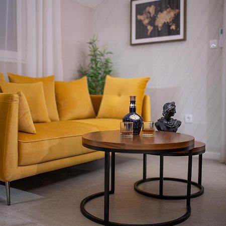 Enyana Luxury Suites Kotor Luaran gambar