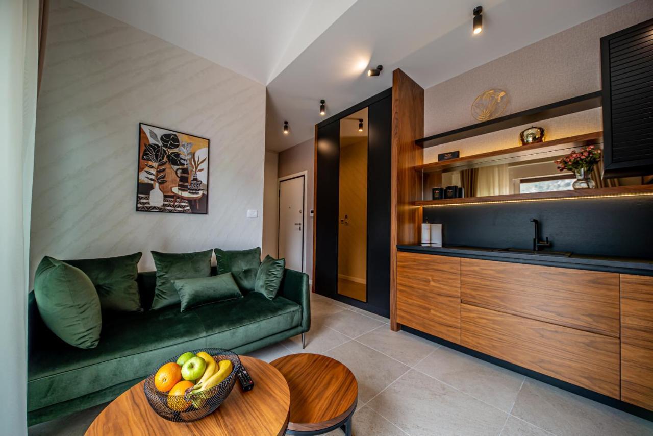 Enyana Luxury Suites Kotor Luaran gambar