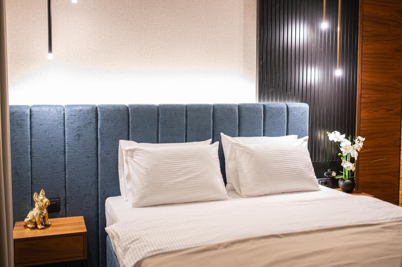 Enyana Luxury Suites Kotor Luaran gambar