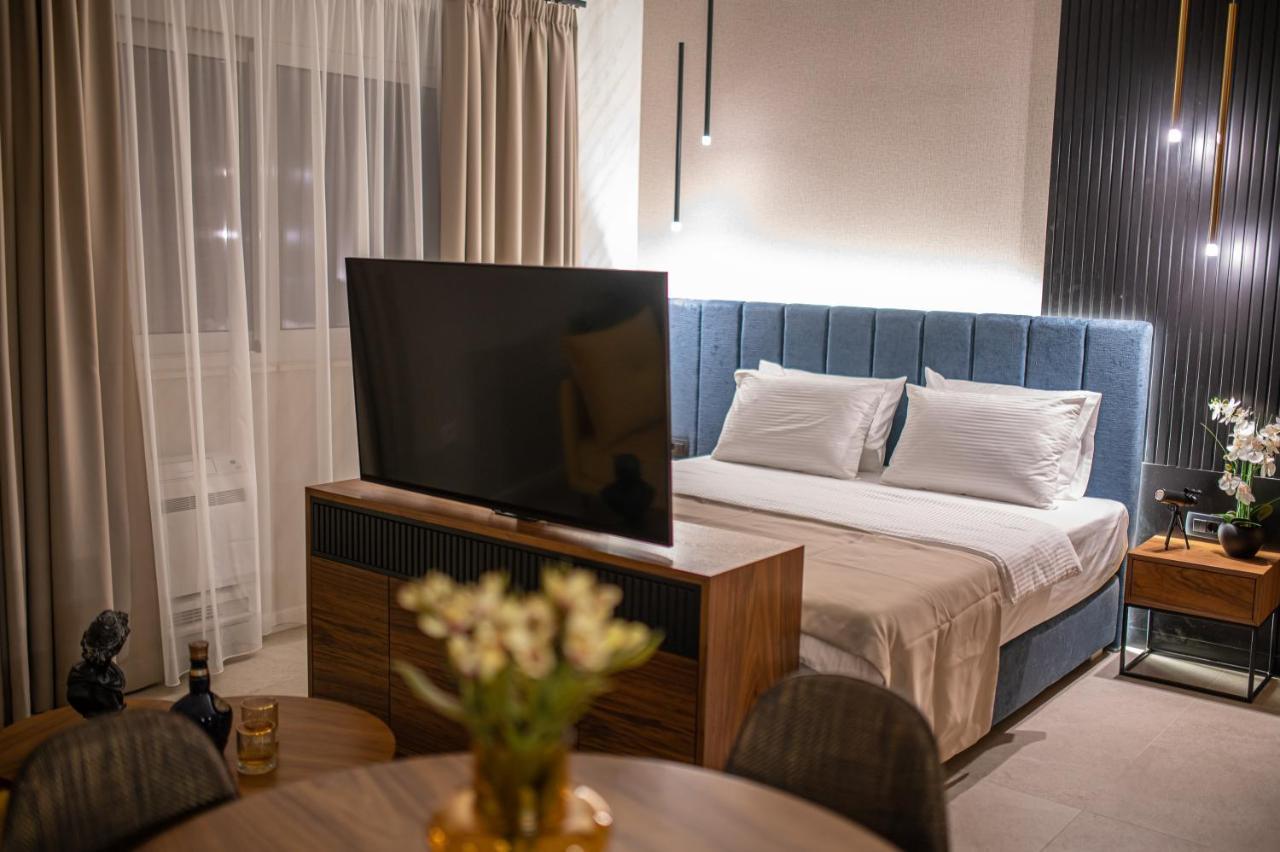 Enyana Luxury Suites Kotor Luaran gambar