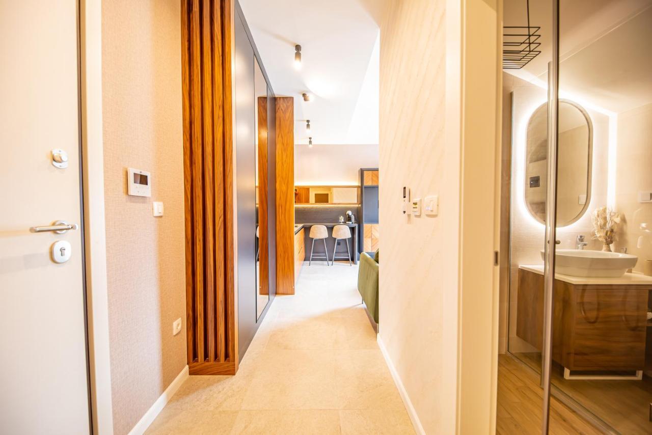 Enyana Luxury Suites Kotor Luaran gambar