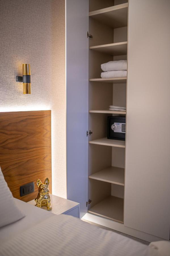 Enyana Luxury Suites Kotor Luaran gambar